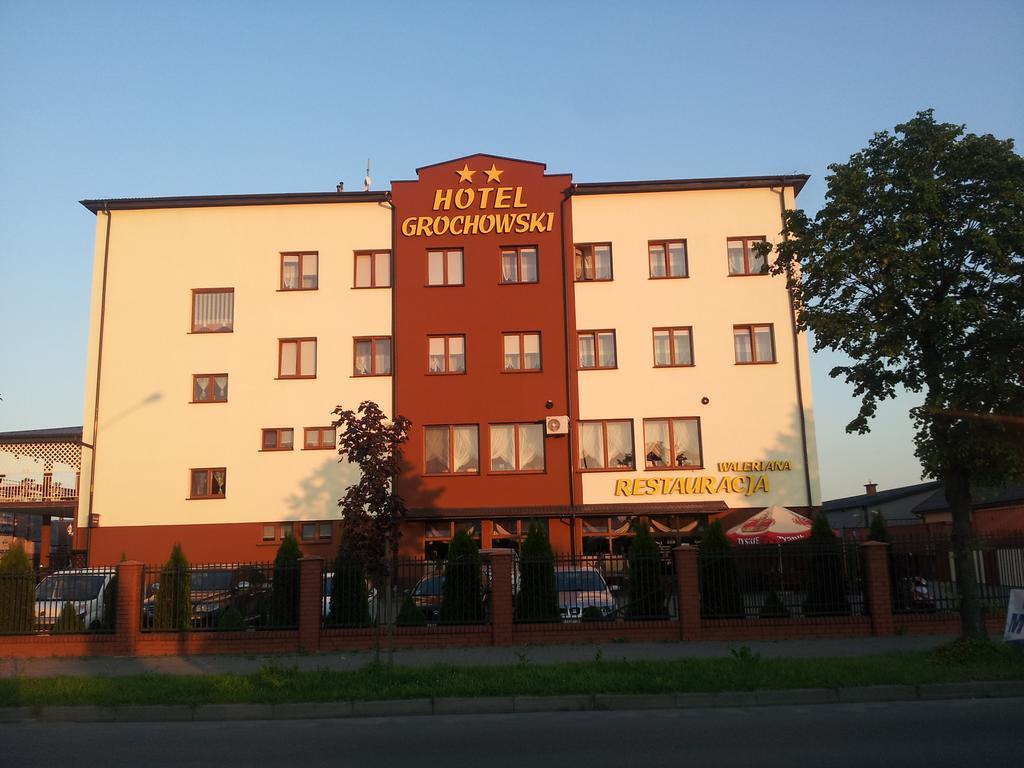 Hotel Grochowski Łuków Εξωτερικό φωτογραφία